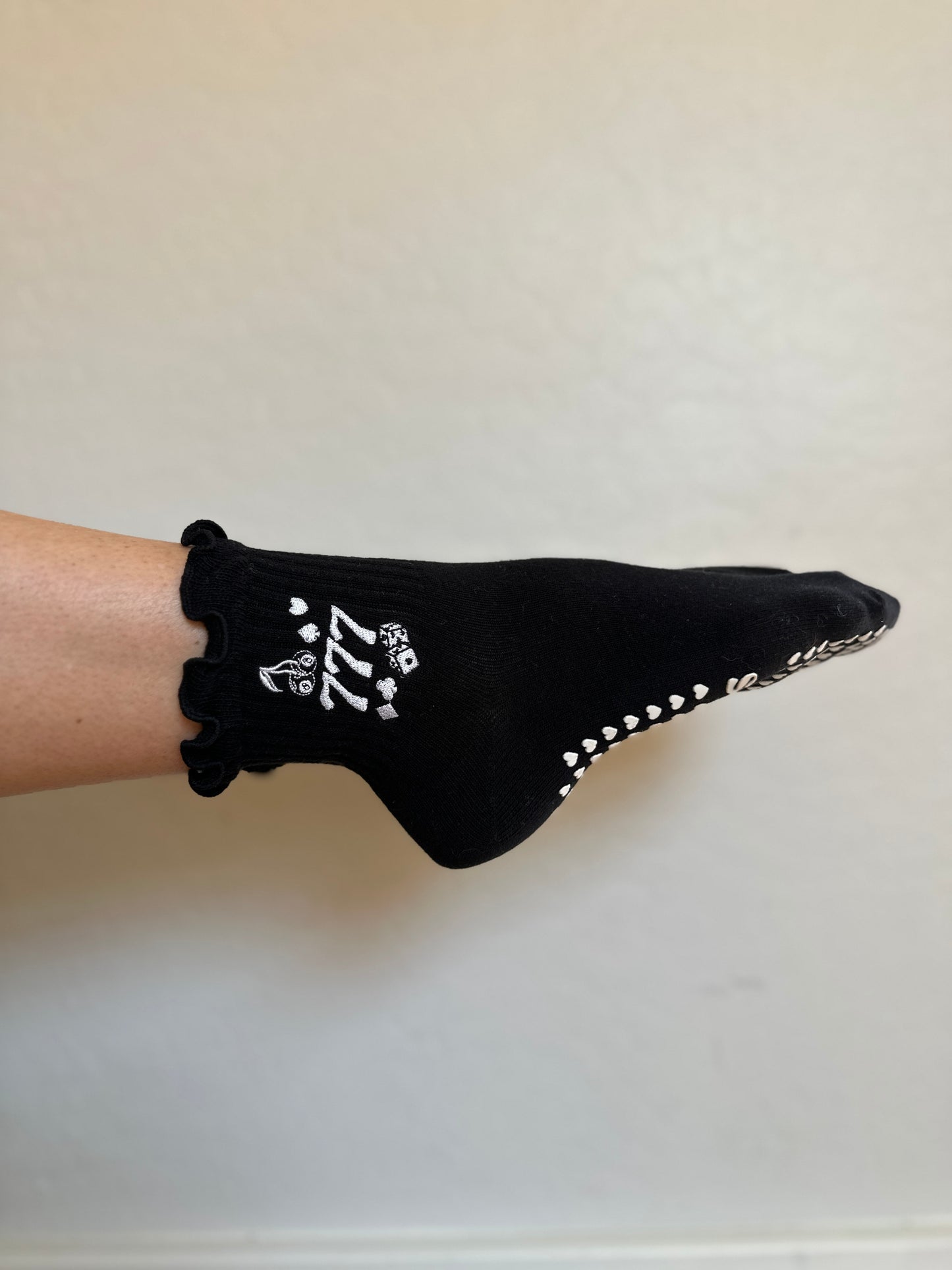 PILATES GRIP CREW SOCK | FEELIN' LUCKY